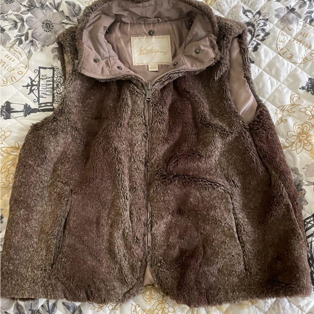 Like new Faux Fur Vest SZ M